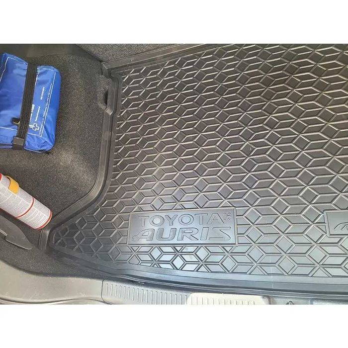 Поліуретановий коврик в багажник Toyota Тойота Prius/Auris/Venza/Yaris
