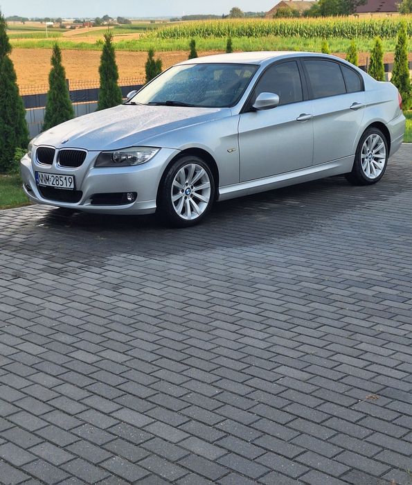 Zadbane Bmw E90 LCI po liftingu 2011
