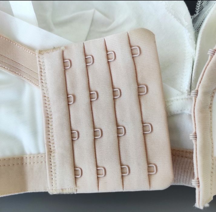 Бюст для годування