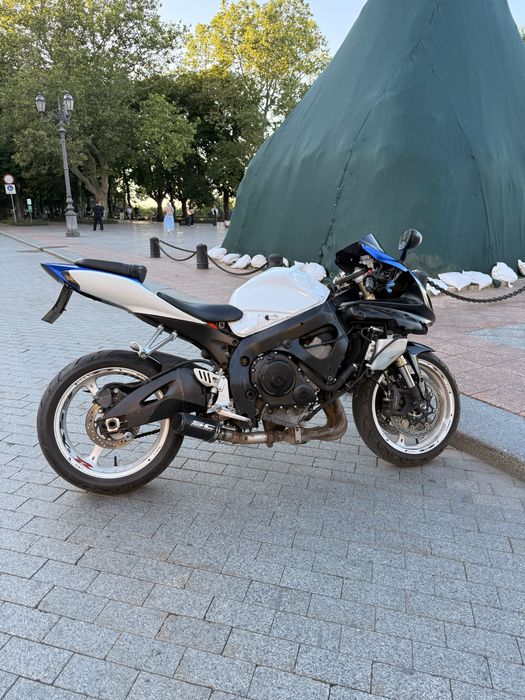 Suzuki GSX-R600 k6