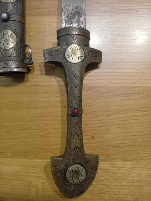 Sprzedam nóż sztylet