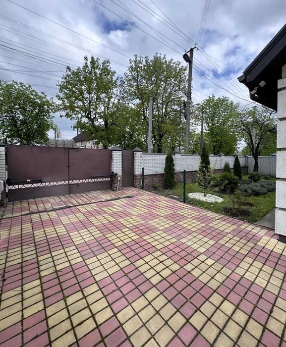 Будинок, готовий для проживання родини на І.Гонти