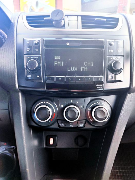Suzuki swift 2011