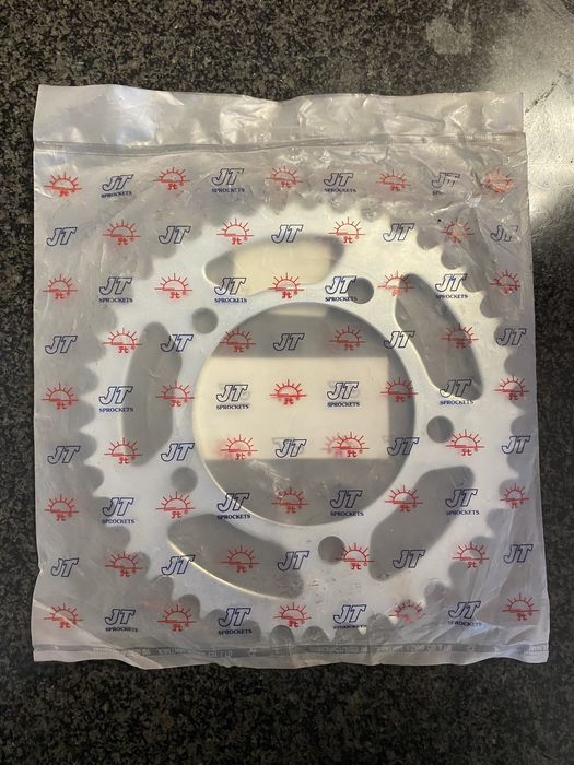 Zębatka TYŁ JTR1304-43 Honda CBR900 RR 96-99r A658