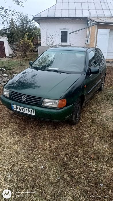 Продажа Volkswagen Polo. 1.6 бензин