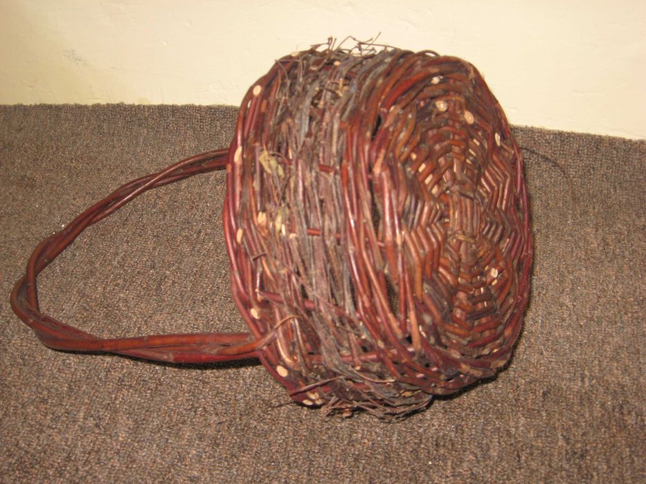 Koszyk wiklinowy kosz na grzyby kwiaty wiklina solidny owoce ciemny