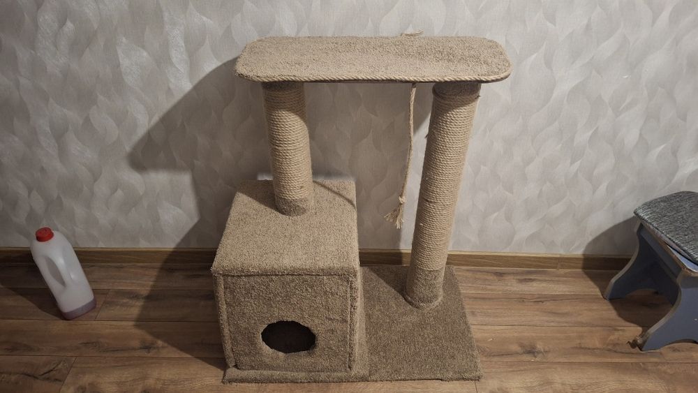 Когтеточка, домик для кошки.