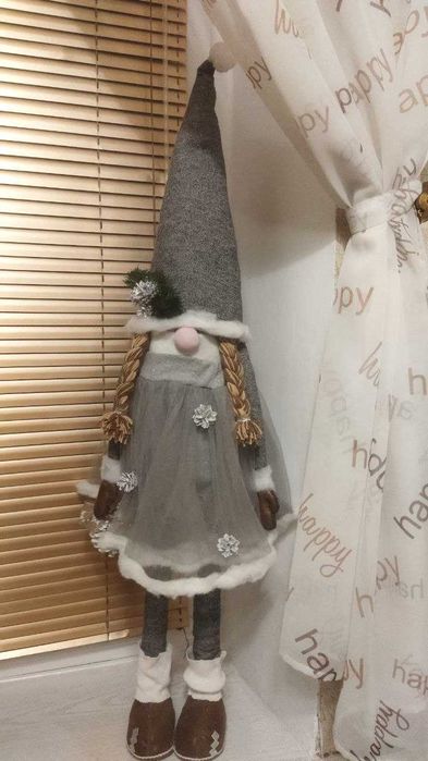 Гномка новорічна велика