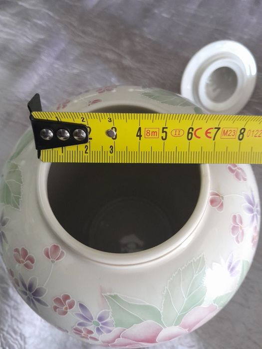 Pote decorativo em cerâmica