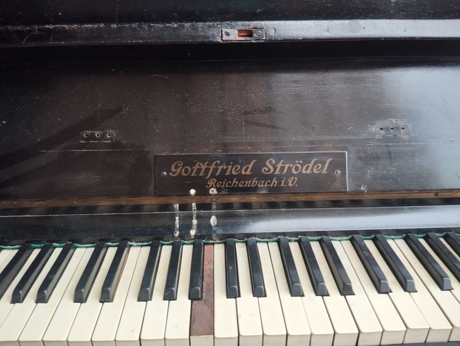Pianino starodawne