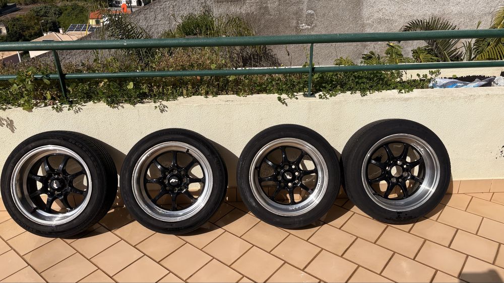 Rodas com jante jdm aro 15 semi novas
