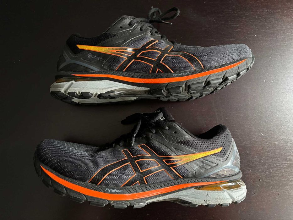 Buty do biegania ASICS GT-2000 9 G-TX (Gore-Tex) – Roz. 46 – Stan BDB