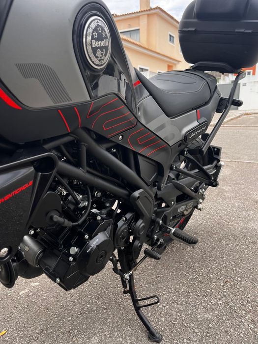 Moto Benelli Leoncino 125
