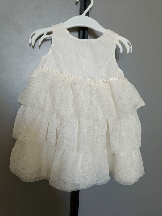 Сукня для дівчинки 6-9 місяців