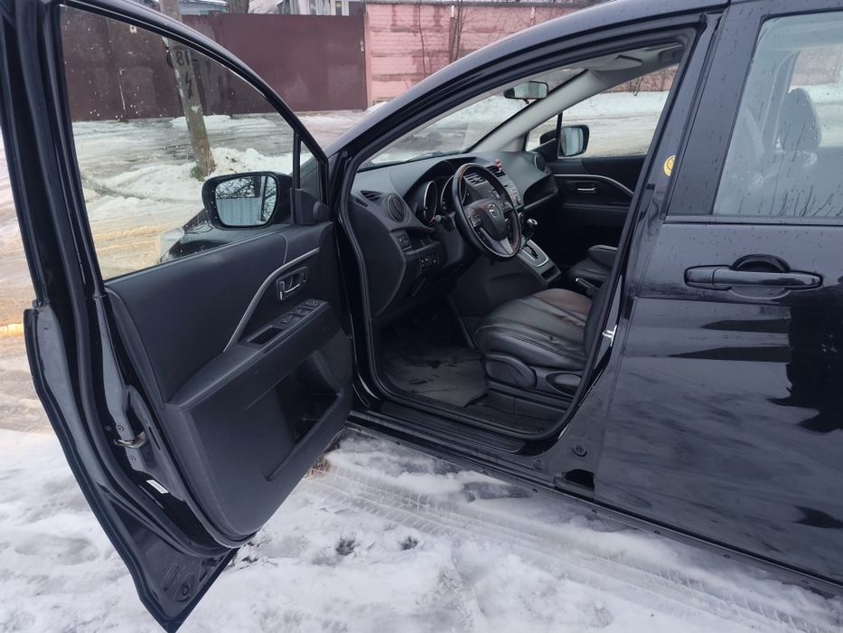 Mazda 5 мінівен автомат