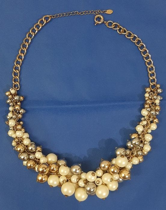 Colar zara com varias bolas