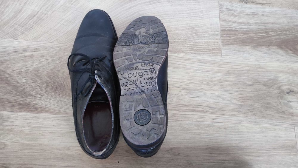 Buty męskie Bugatti