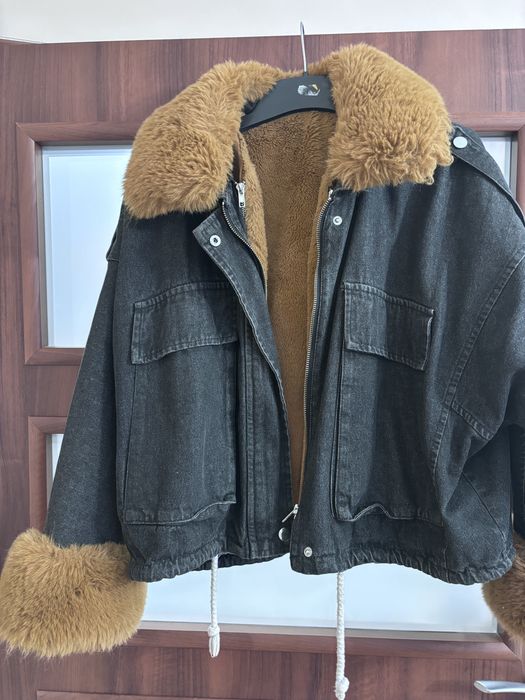 Damska kurtka jeansowa 2w1 z odpinanym futerkiem