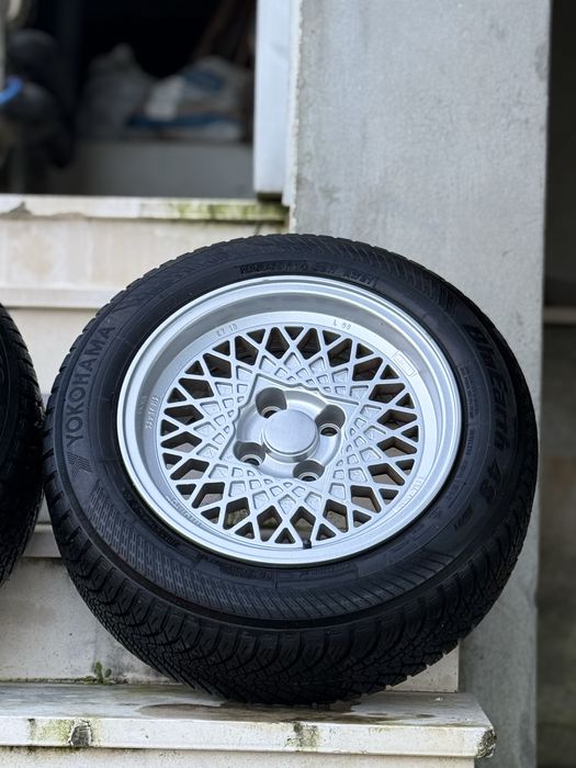 Jantes estilo BBS 14x7 com pneus