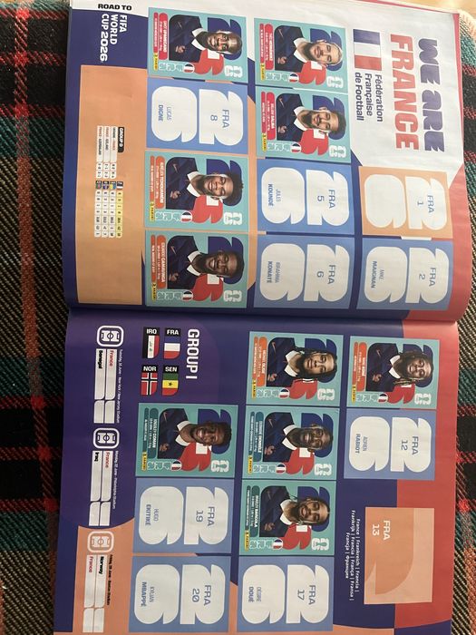 Coleção de cromos mundial 2026 panini incompleta