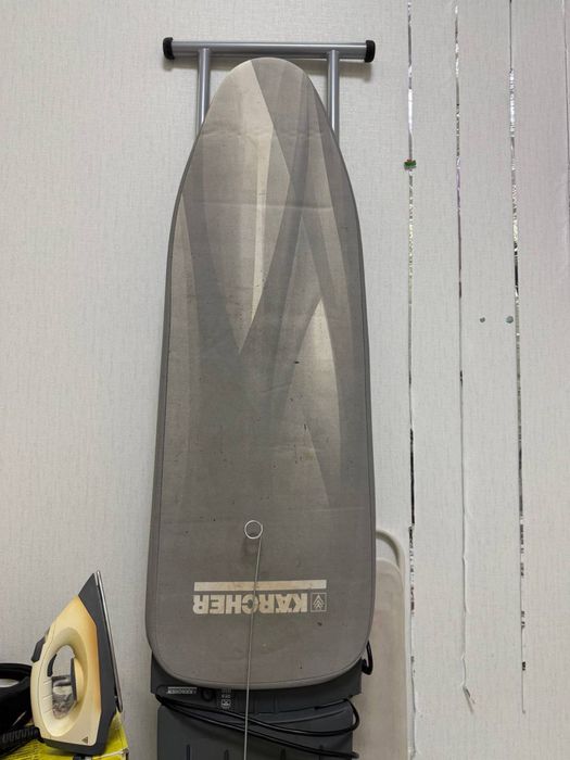 Продам прасувальну дошку Karcher та пароочисник Karcher SC4 Iron kit