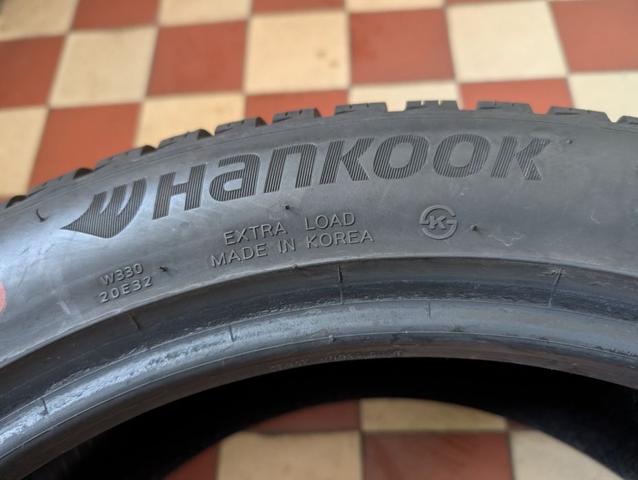 Hankook Winter i*cept evo3 235/45R18 98V XL #579B