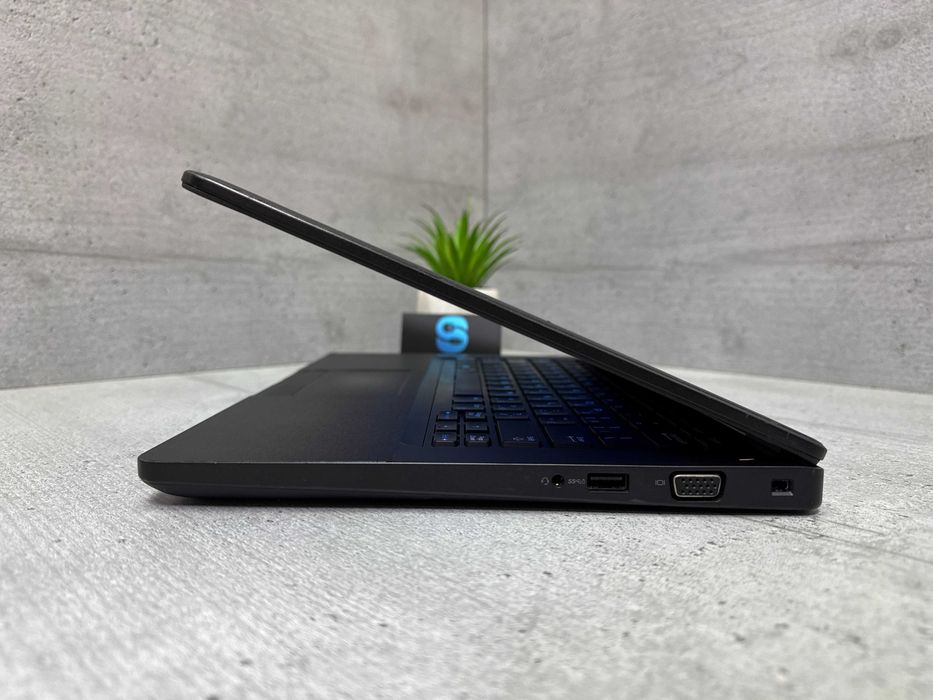 Мультимедійний ноутбук Dell 5480/i5-6300U/8gb ddr4/14" HD