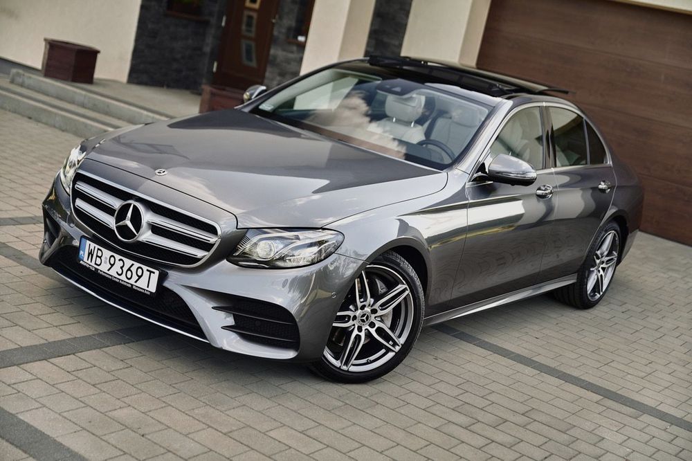 Mercedes-Benz Klasa E E220d 4Matic AMG SalonPL Widescreen Pano Multibeam Burmester Zamiana