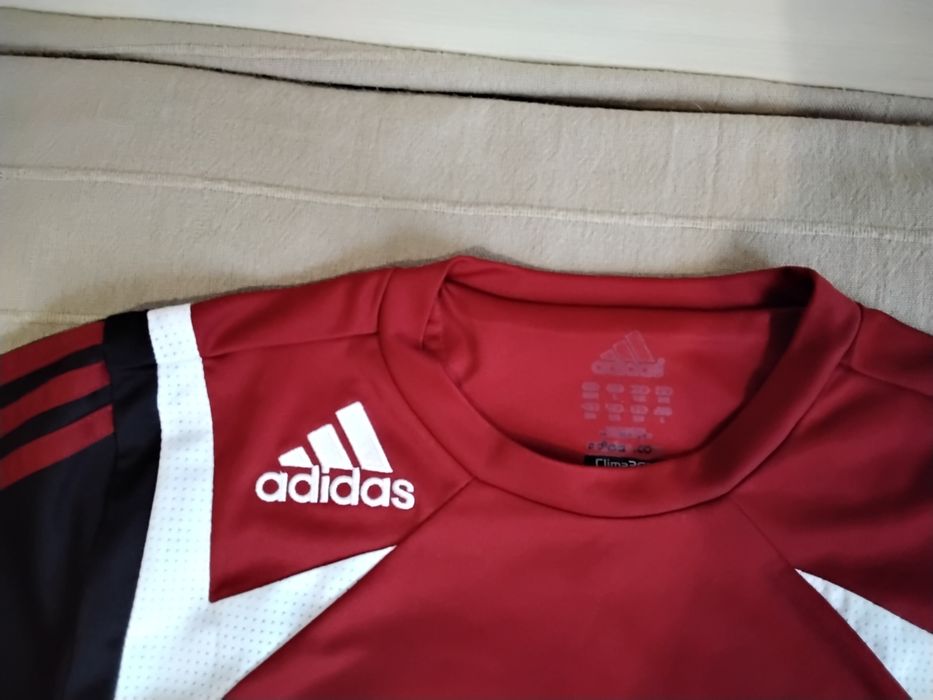 Футболка Adidas розмір s-m, дитячий L
