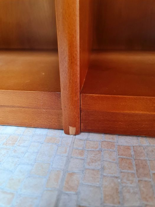 Móvel de sala em madeira maciça