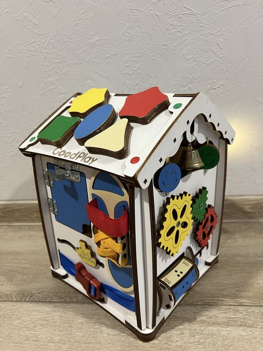 Розвивальна іграшка Good Play Бізікуб Будиночок