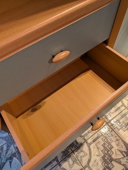 Sprzedam meble szafę biurko