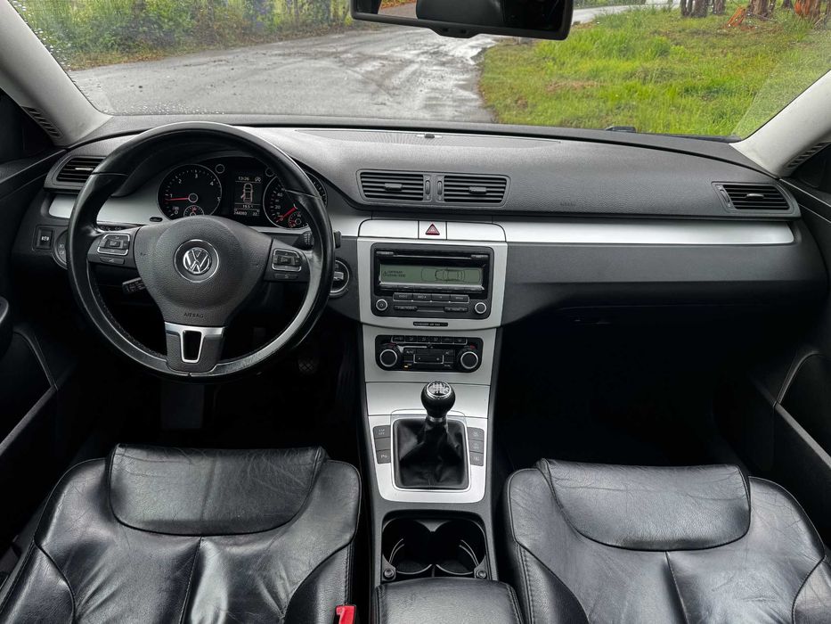 VW Passat 1.6 TDI BlueMotion — photo 4
