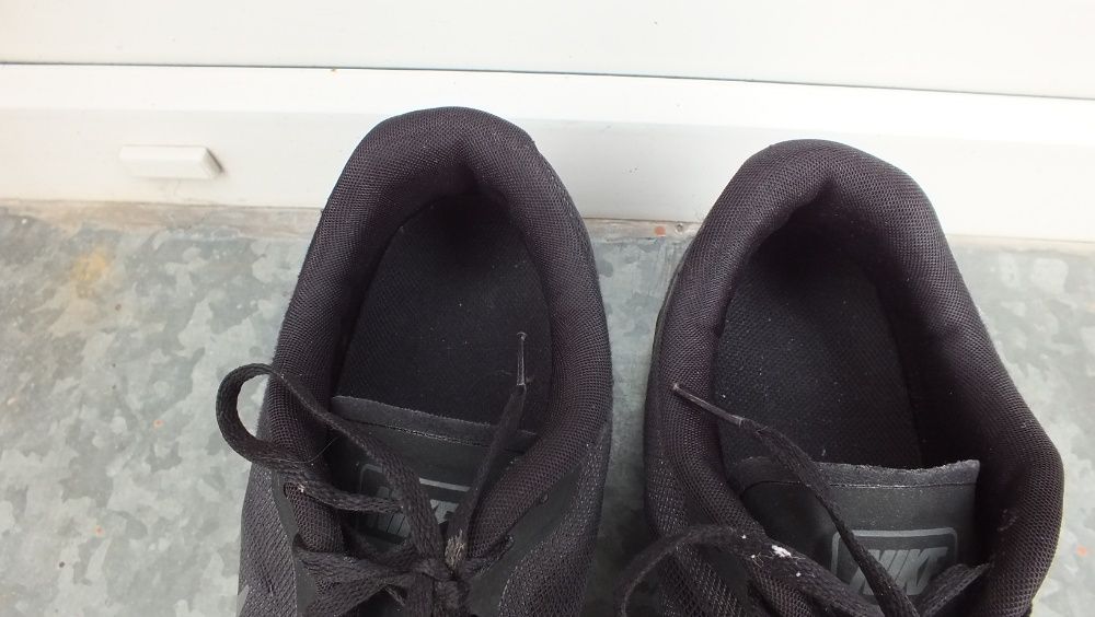 Super buty sportowe marki Nike air max w roz 45,5