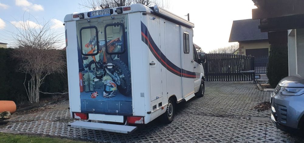 Mecedes Benz Sprinter 2009 .