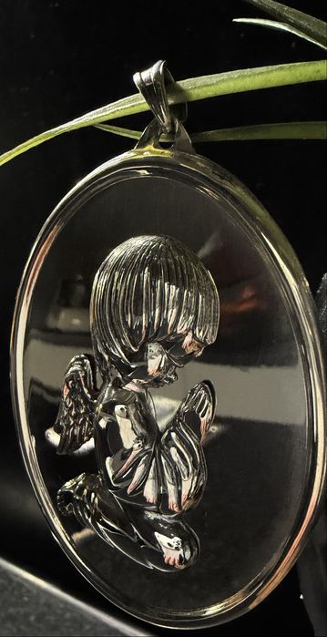 Medalha para berço oval em prata