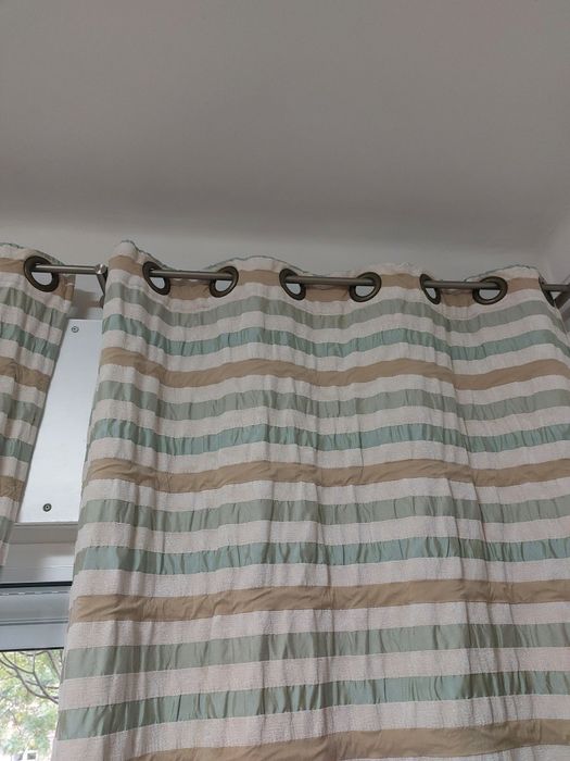 2 Cortinados do Gato Preto, curtos de riscas