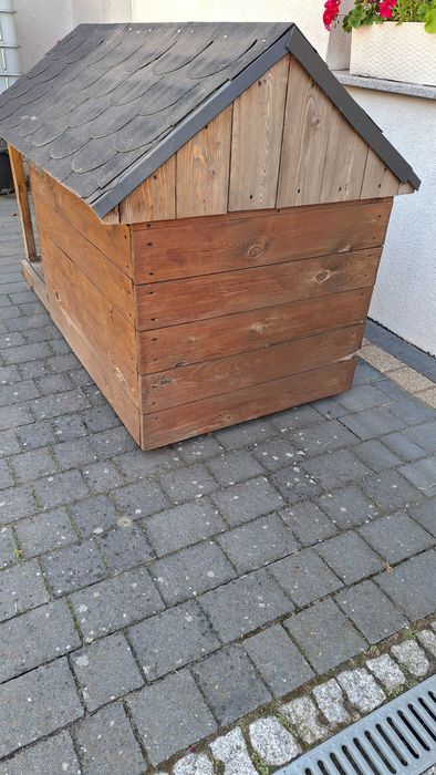Duża Buda dla pieska