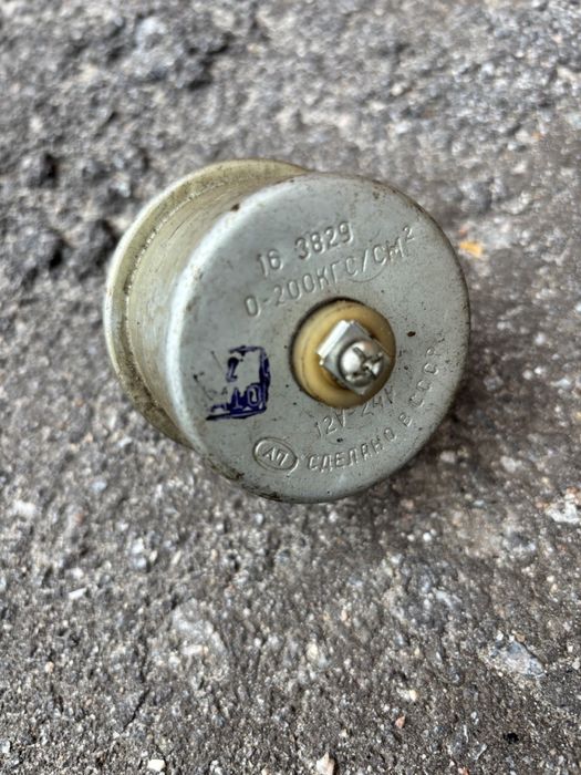 Датчик тиску мастилу