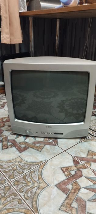 Продам телевізор olg