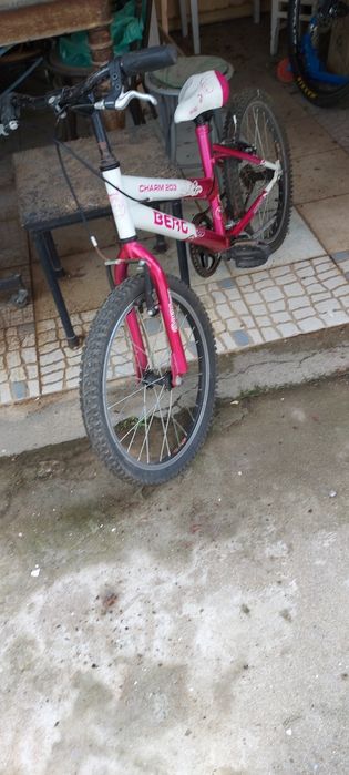 Bicicleta menina