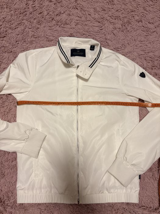 Продам  чоловічу  вітрівку від відомого бренду Scotch&Soda p. S- m