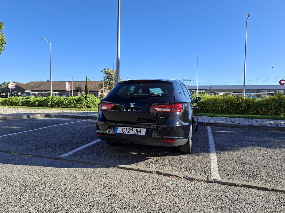 SEAT Leon ST — fotografia 7