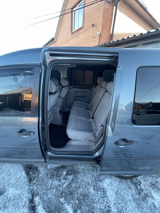 Volkswagen Caddy не фарбований