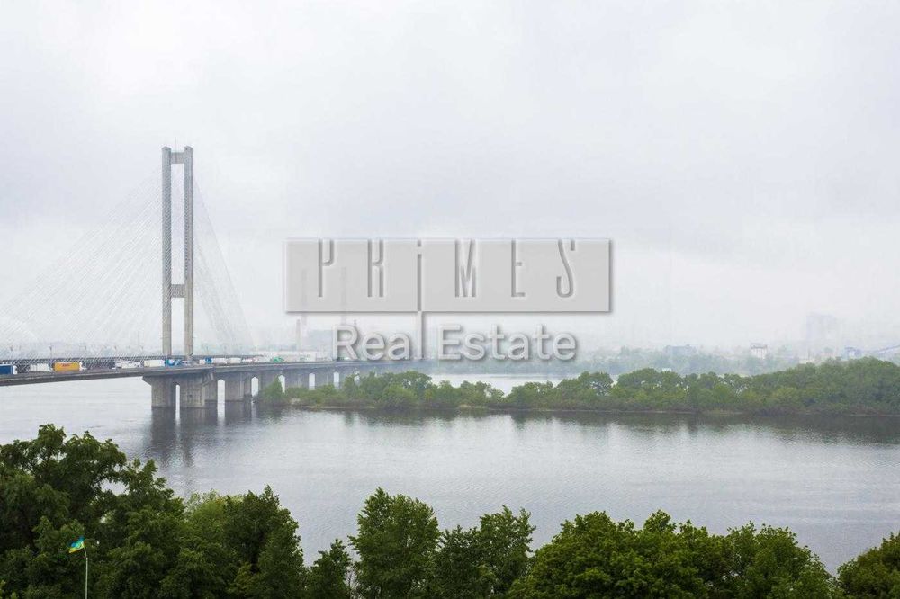 Продажа 2к квартиры 135м2, ЖК Заречный, пр-т Бажана Николая, 1А