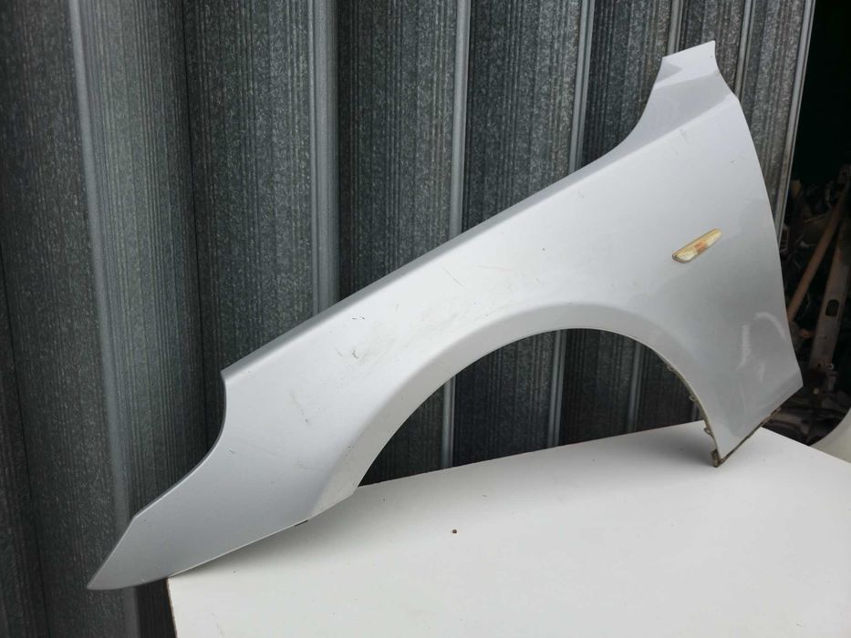 Guarda lamas esquerdo BMW Serie 5 E60 E61 (2003.-2010.)