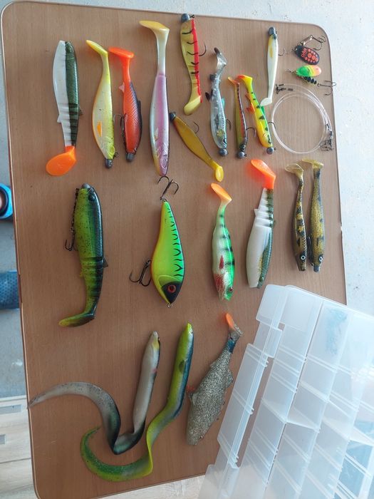 Przynety szczupakowe 12-20cm + pudełko