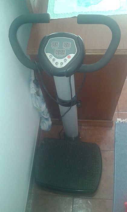 Vende-se Plataforma Vibratória PT30102