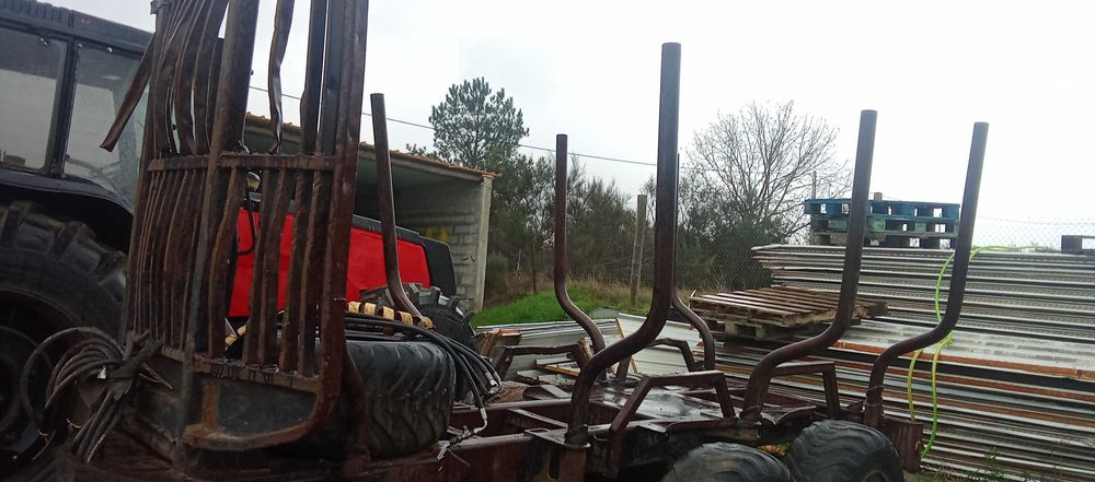 Reboque florestal 4x4 costa