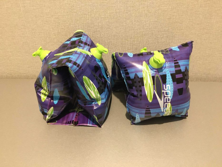 Дитячі нарукавники для плавання